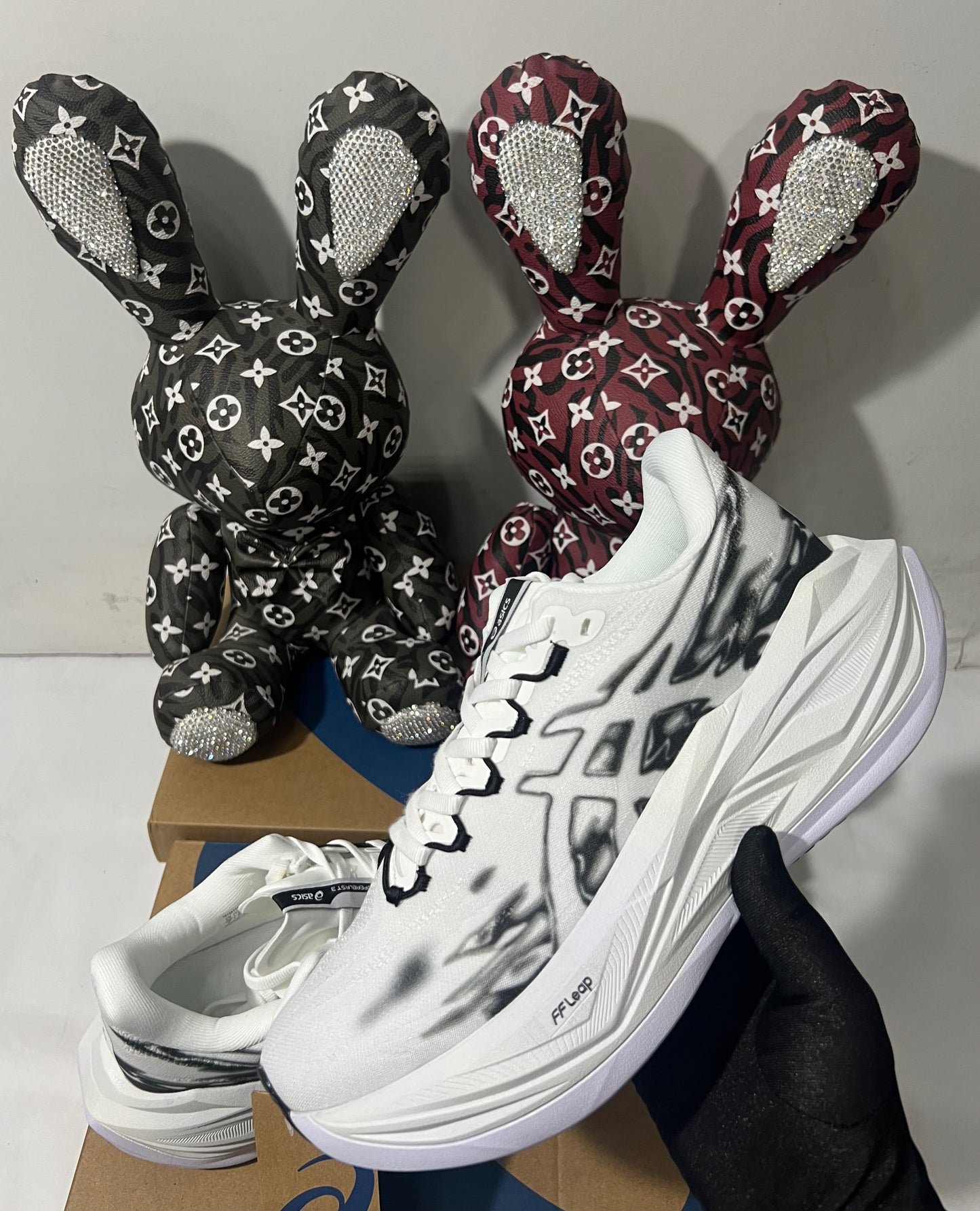 ASICS SUPERBLAST 3 distinctive white and black ☑️