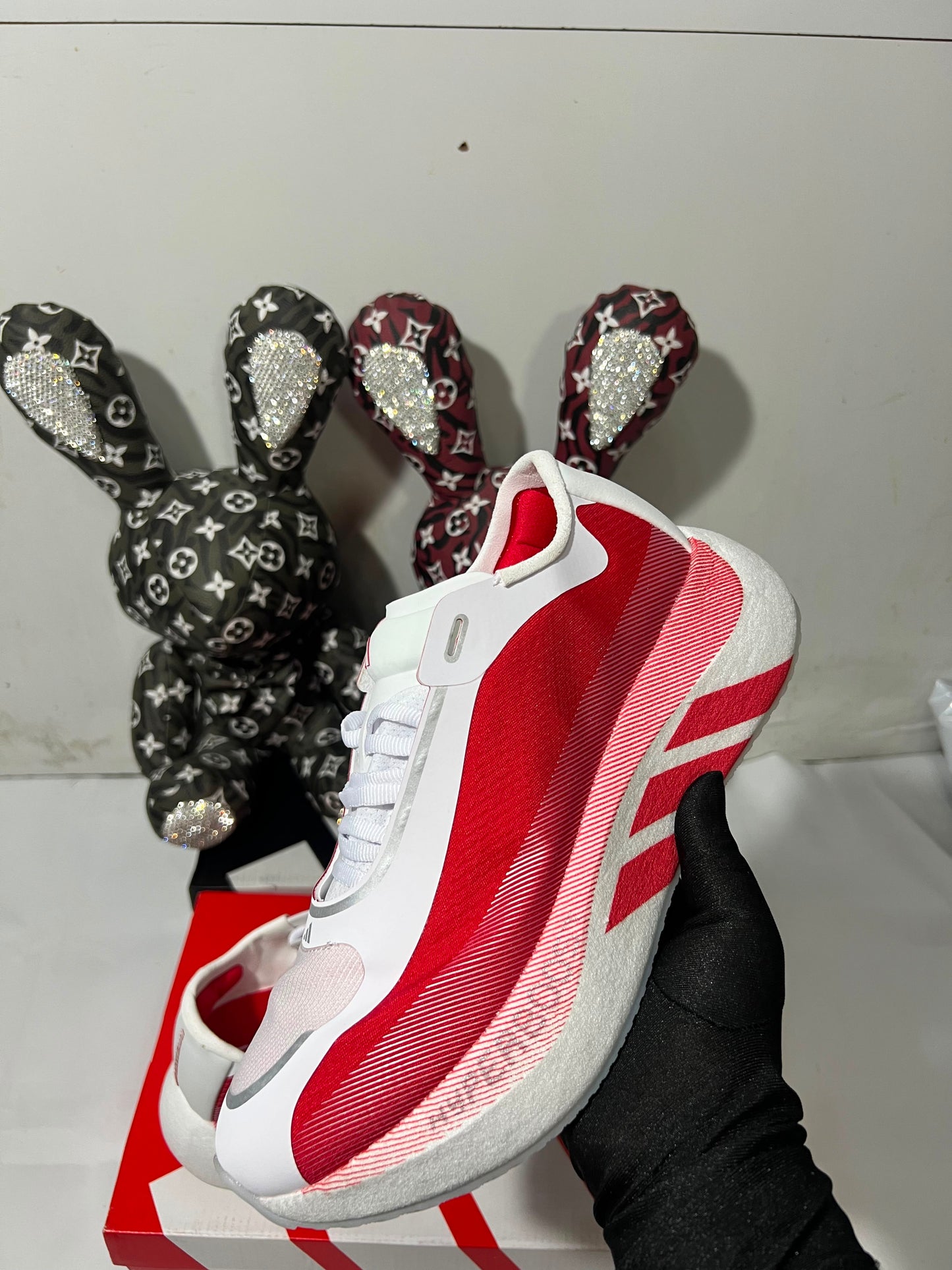 Adidas HYPERBOOST EDGE running white and red