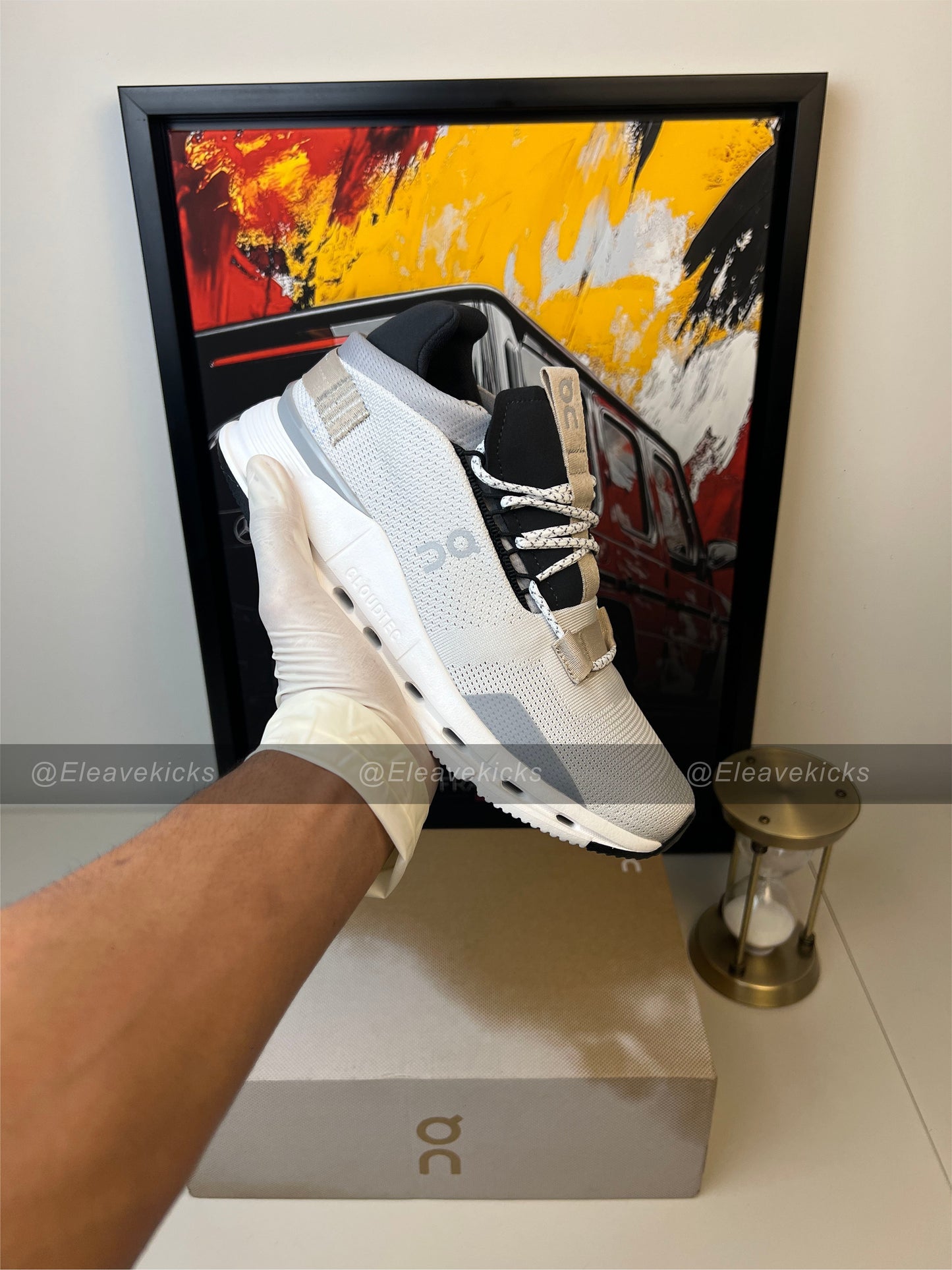 On Cloudnova 'White / Sand