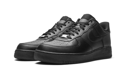 AIR FORCE 1 LOW "Triple Black" - Orixa Kicks