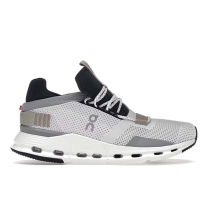 On Cloudnova 'White / Sand