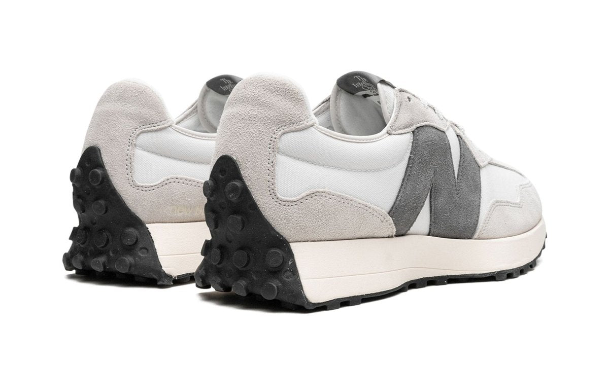NEW BALANCE 327 - Orixa Kicks
