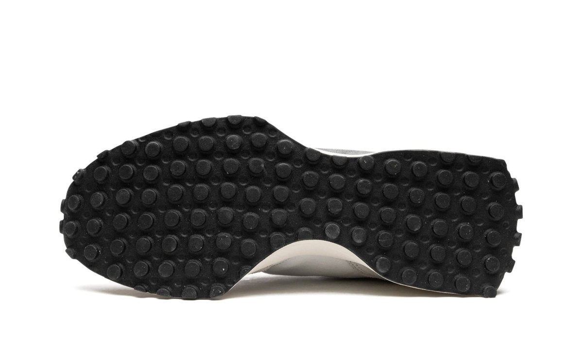 NEW BALANCE 327 - Orixa Kicks