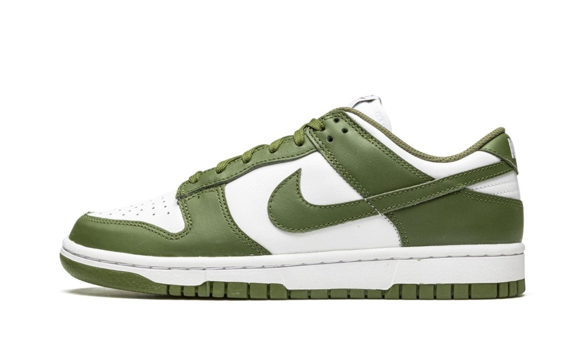 NIKE SB DUNK LOW "Medium Olive" - Orixa Kicks