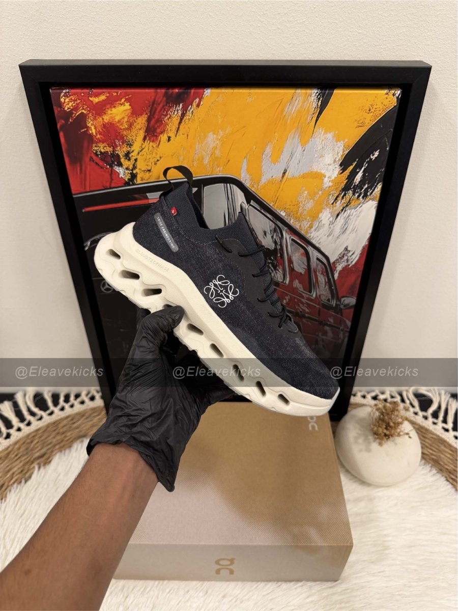 On Cloudtilt sneaker in black and asphalt. - Orixa Kicks