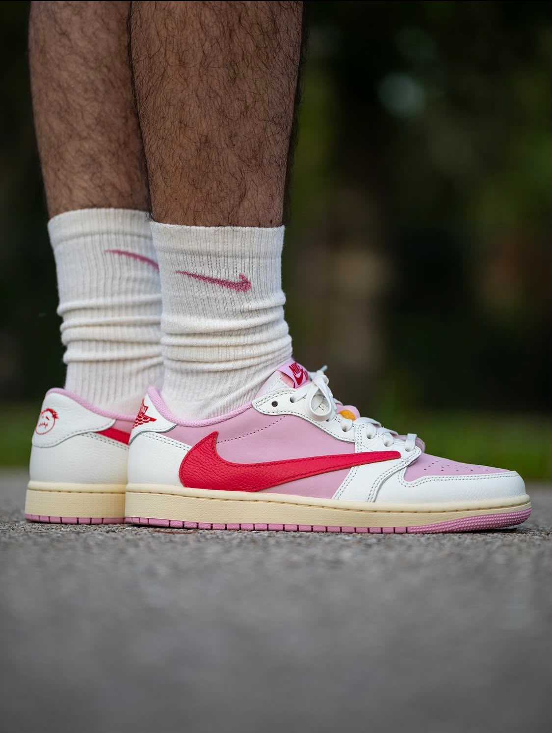 Nike x Travis Scott Air Jordan 1 Low OG "Tropical Pink"