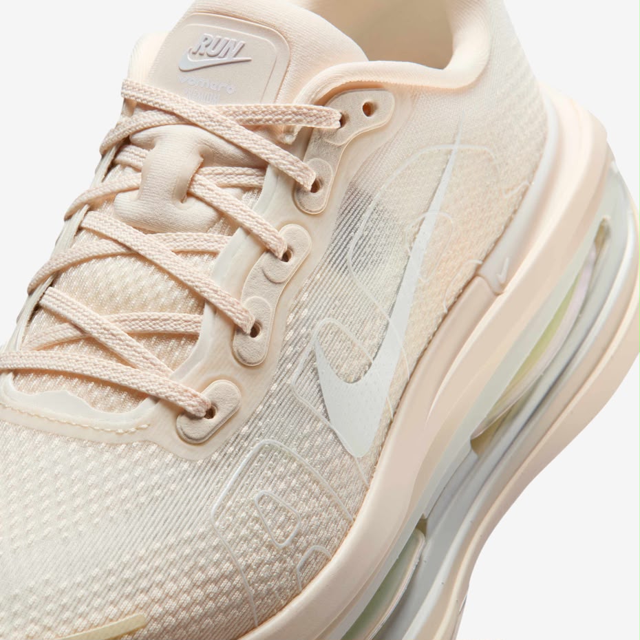 Nike Vomero Premium Chalk