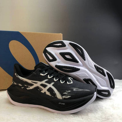 ASICS SUPERBLAST 3 black and white