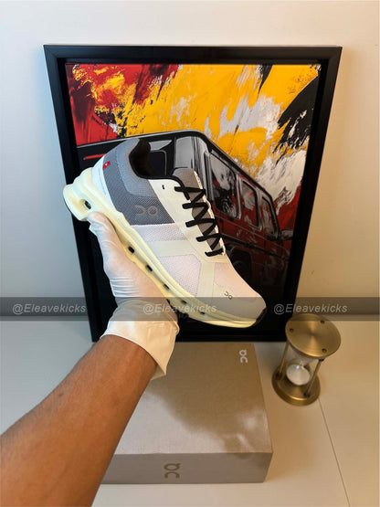 ON CLOUDRUNNER 2 MAN FROST WHITE