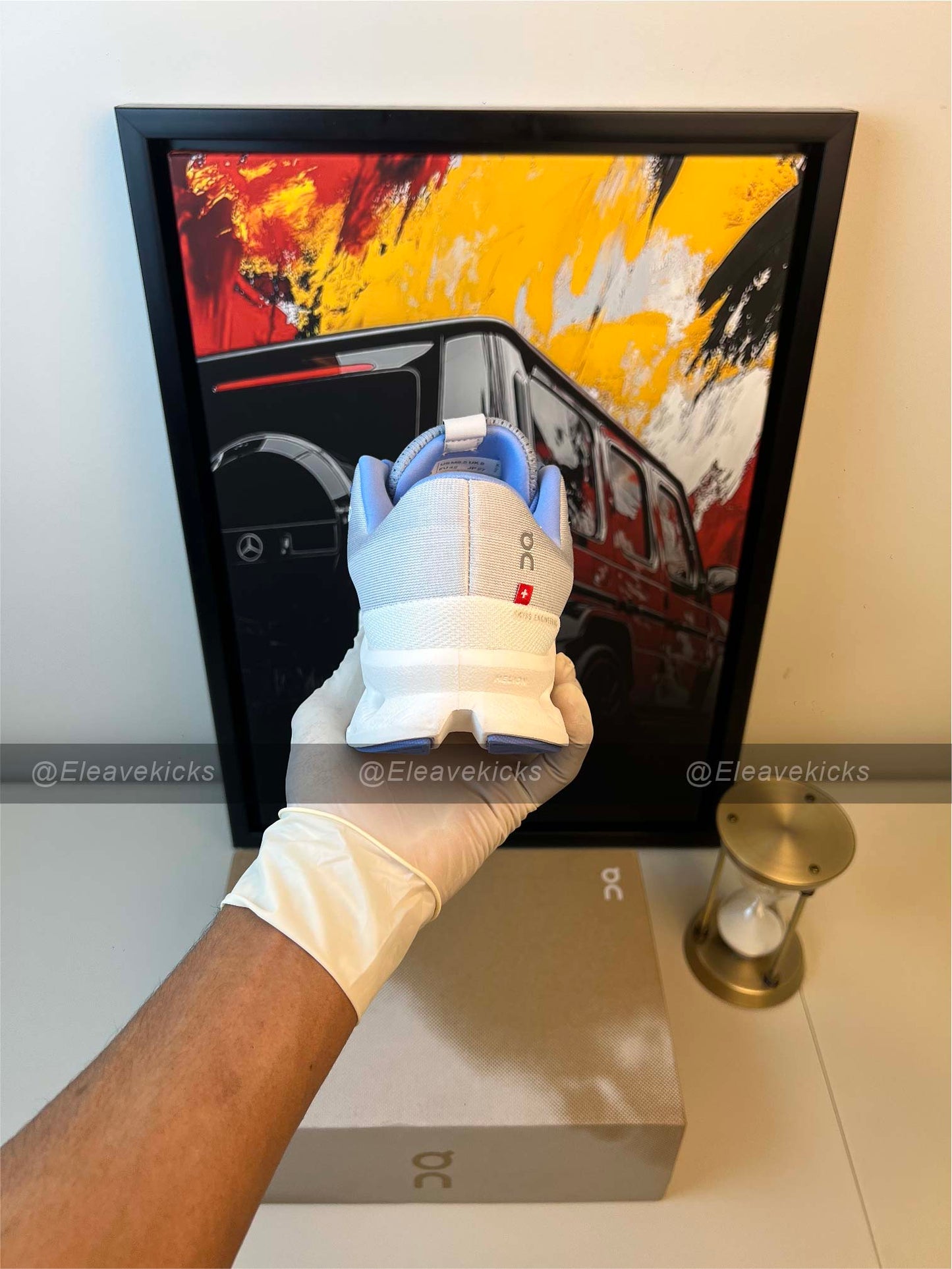 On Cloudsurfer - Heather/White