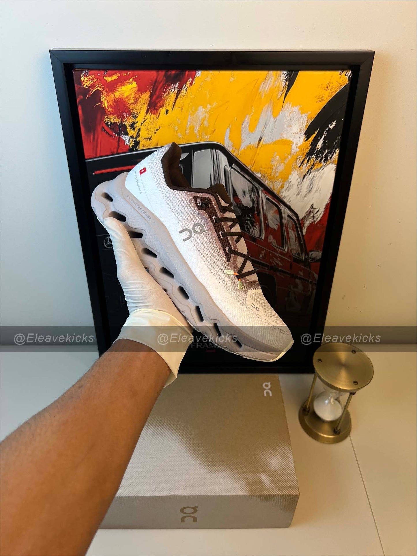 On Cloudtilt 'Quartz Pearl'