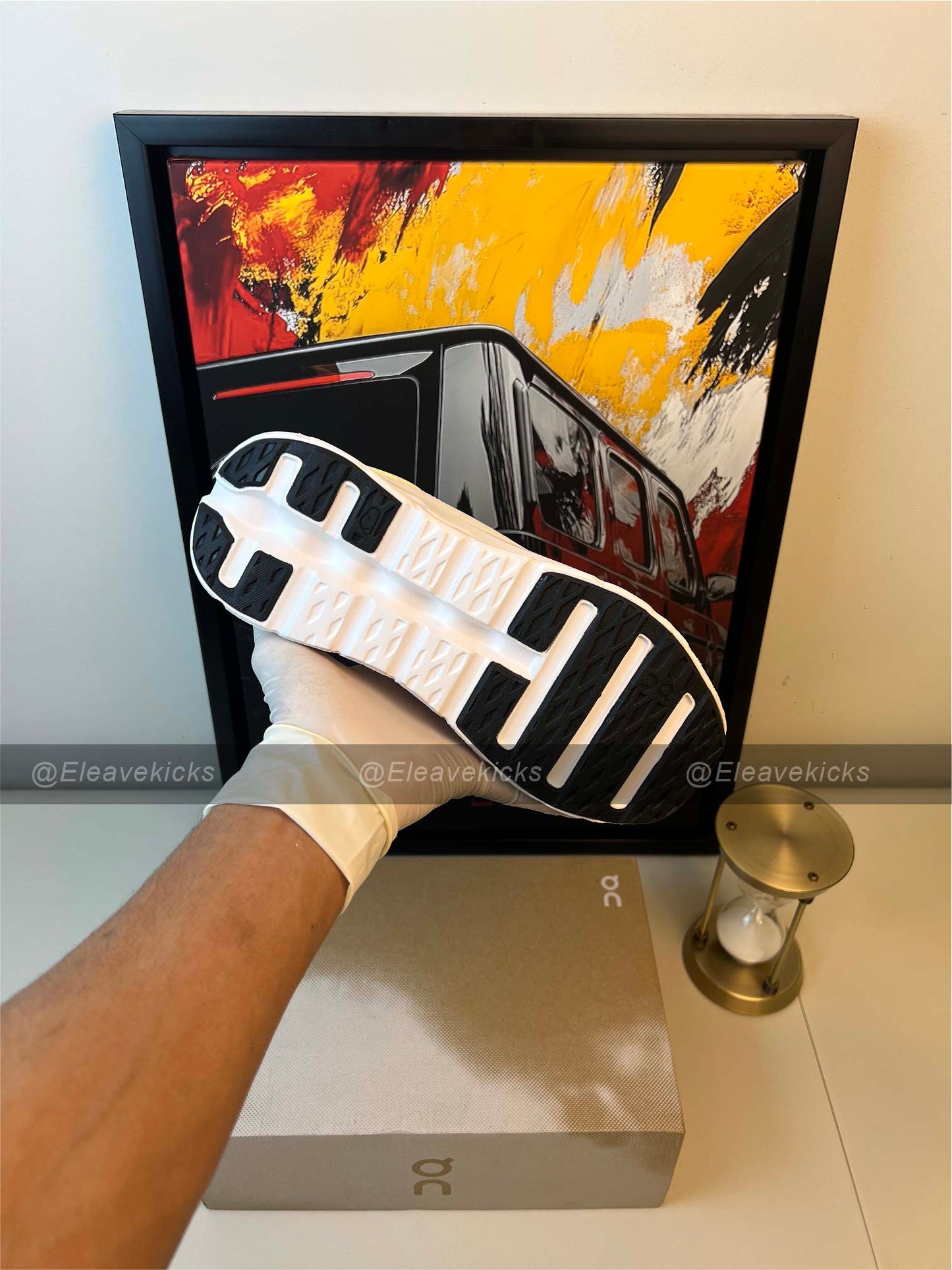 On Cloudtilt 'Quartz Pearl'