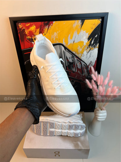 On Cloudtilt Moon ‘Nimbus’